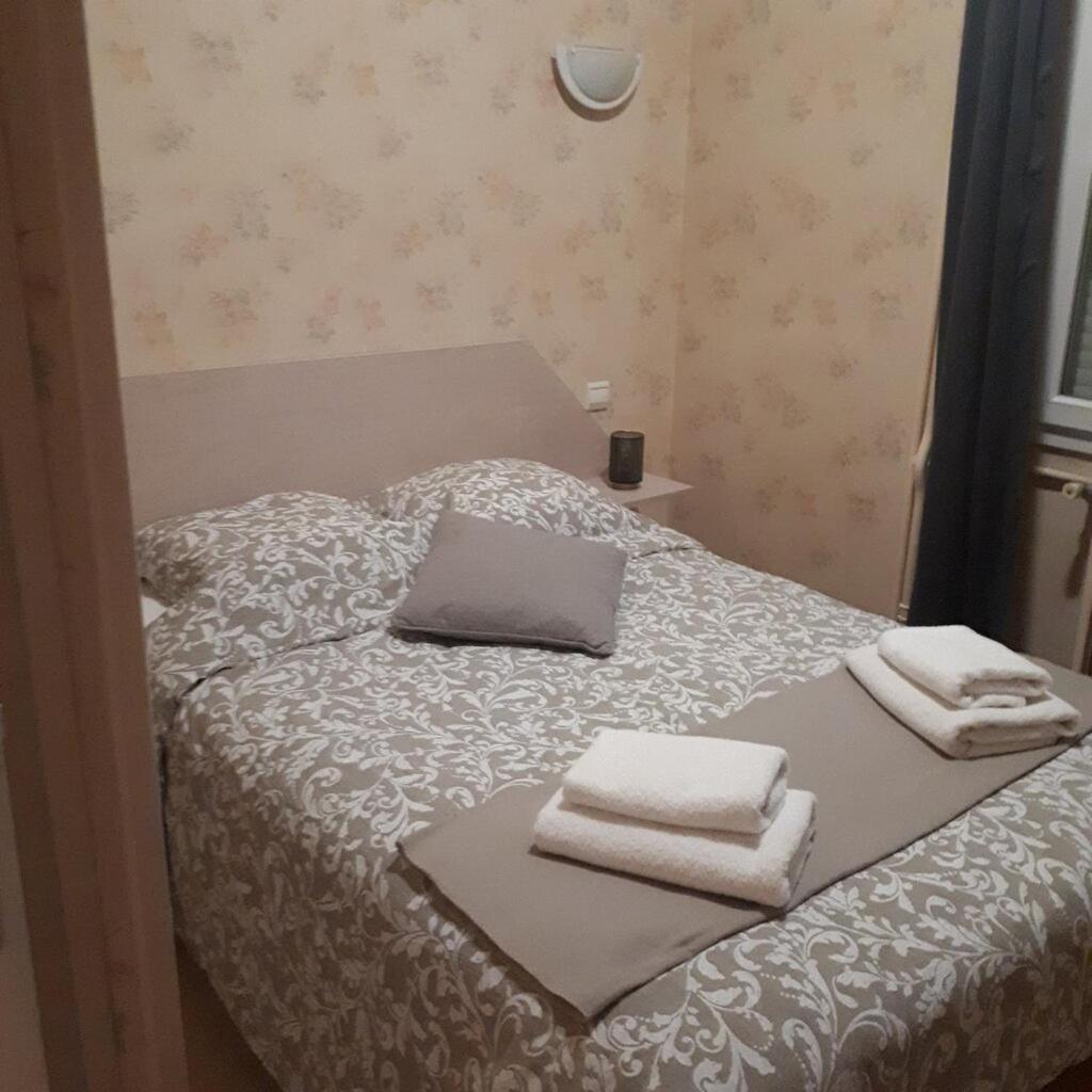 Hotel Restaurant Le Centre Comblanchien Экстерьер фото