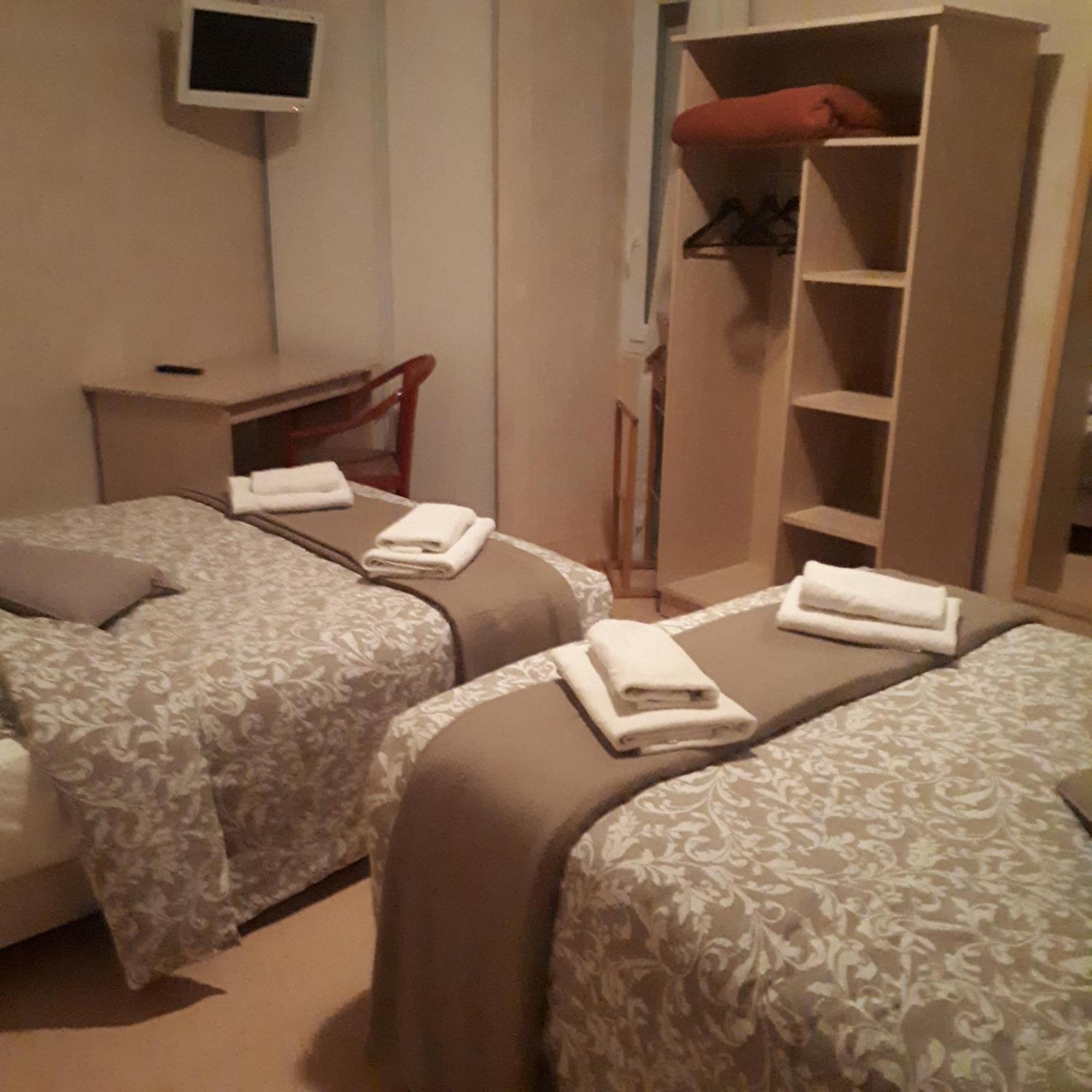 Hotel Restaurant Le Centre Comblanchien Экстерьер фото